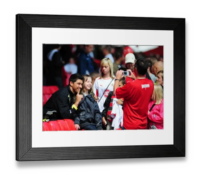 Framed Print : Bristol City Football Club: 09-10 Season Open Day with First Team