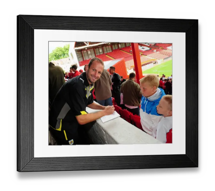 Framed Print : Behind the Scenes: Bristol City FC First Team Open Day - Season 09-10 Framed Print : Behind the Scenes: Bristol City FC First Team Open Day - Season 09-10