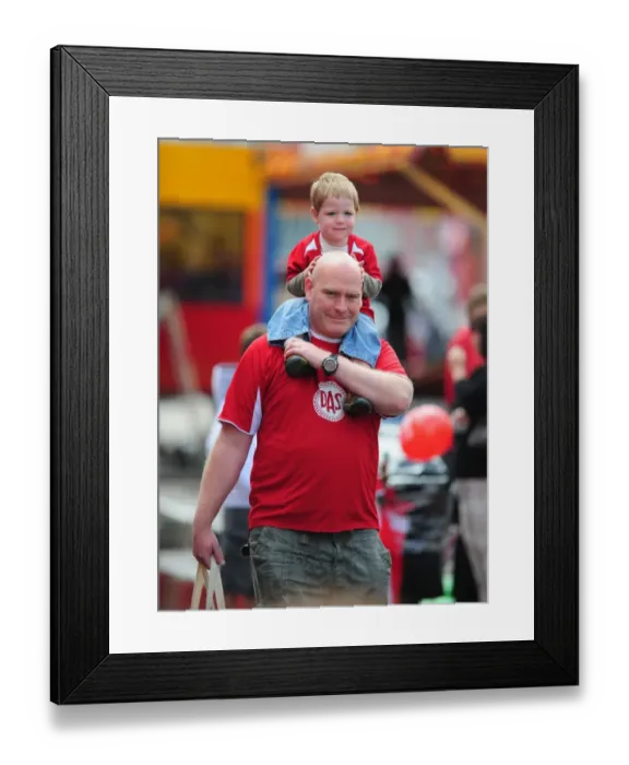 Framed Print : Bristol City First Team Open Day 09-10: Behind the Scenes