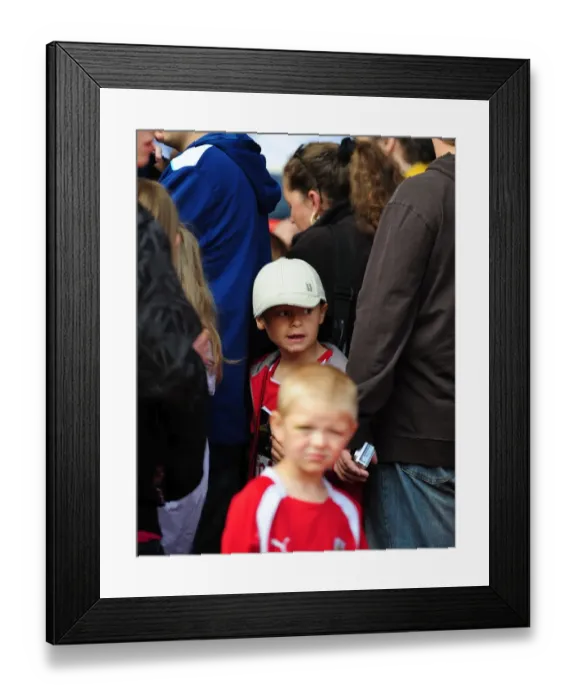 Framed Print : Bristol City FC First Team Open Day 09-10: Behind the Scenes with the Squad Framed Print : Bristol City FC First Team Open Day 09-10: Behind the Scenes with the Squad