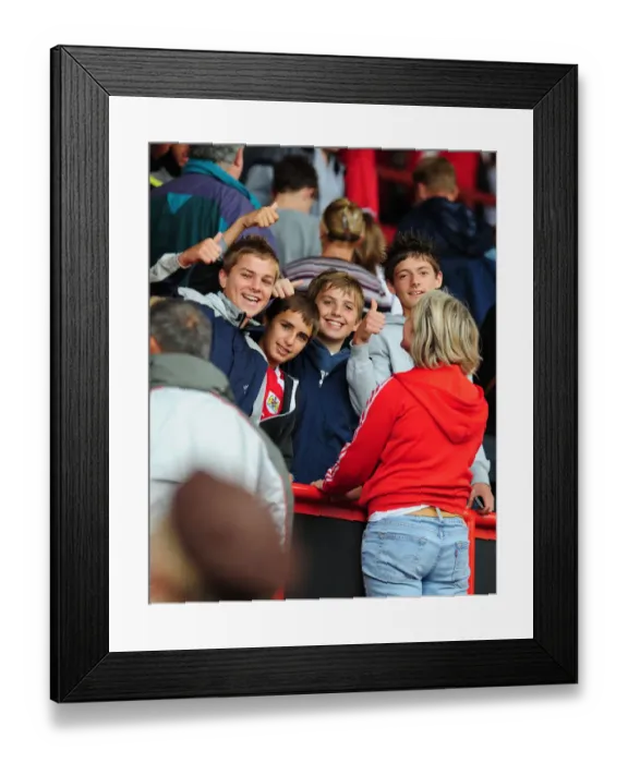Framed Print : Bristol City FC Open Day 09-10: Meeting the First Team Framed Print : Bristol City FC Open Day 09-10: Meeting the First Team