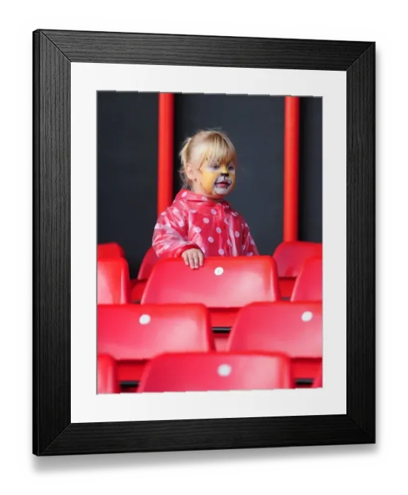 Framed Print : Bristol City FC First Team Open Day 09-10: Behind the Scenes with the Squad