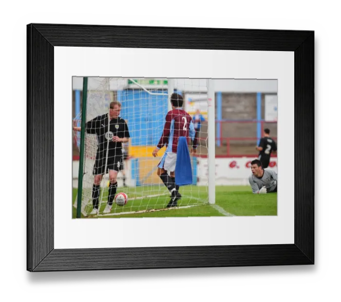 Framed Print : Bristol City FC: Pre-Season Friendly Against Weymouth (09-10) Framed Print : Bristol City FC: Pre-Season Friendly Against Weymouth (09-10)