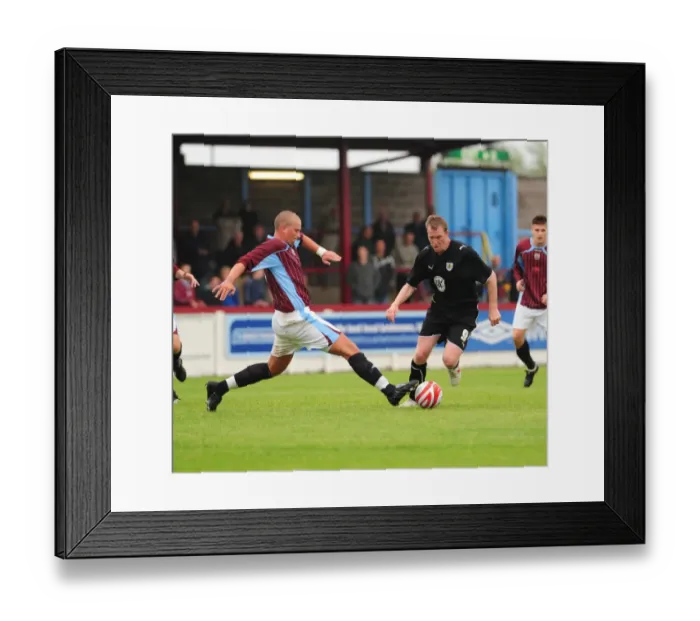 Framed Print : Bristol City FC vs Weymouth: Pre-Season Friendly (09-10) Framed Print : Bristol City FC vs Weymouth: Pre-Season Friendly (09-10)