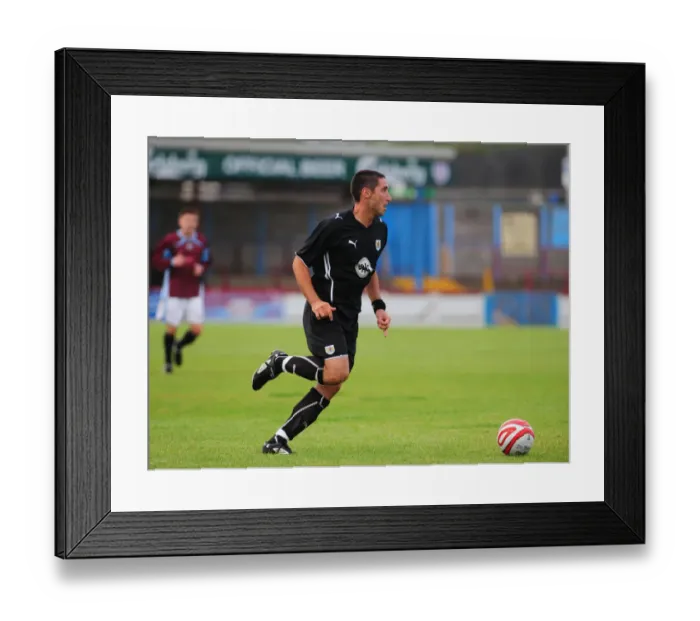 Framed Print : Bristol City FC: Pre-Season Friendly Against Weymouth (09-10) Framed Print : Bristol City FC: Pre-Season Friendly Against Weymouth (09-10)