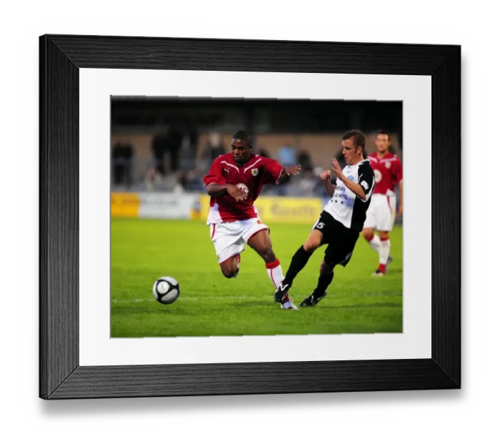 Framed Print : Bristol City FC vs Dorchester: Pre-Season Friendly (09-10) Framed Print : Bristol City FC vs Dorchester: Pre-Season Friendly (09-10)