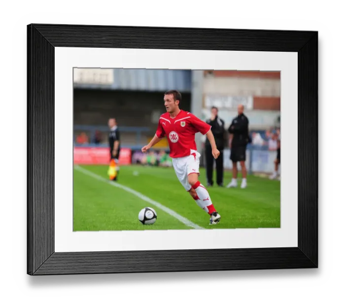 Framed Print : Bristol City FC vs Dorchester: Pre-Season Friendly (09-10) Framed Print : Bristol City FC vs Dorchester: Pre-Season Friendly (09-10)