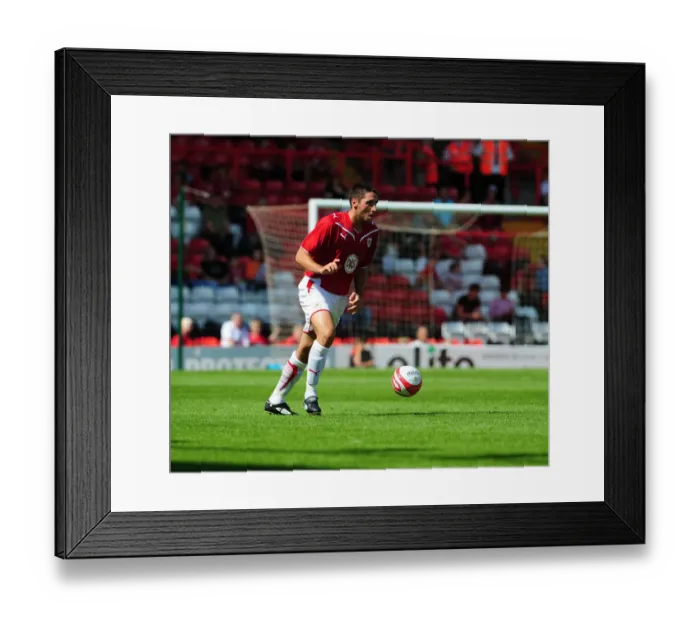 Framed Print : Bristol City V Wolverhampton Wanderers