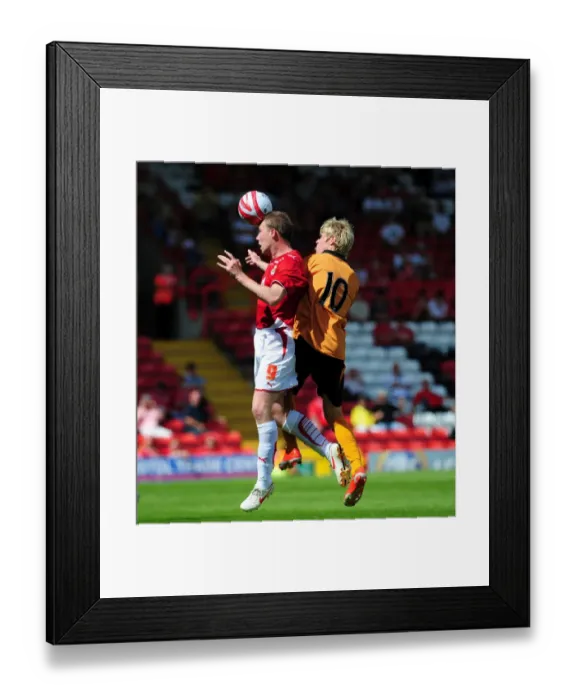 Framed Print : Bristol City vs. Wolverhampton Wanderers: Pre-Season Friendly (09-10) Framed Print : Bristol City vs. Wolverhampton Wanderers: Pre-Season Friendly (09-10)