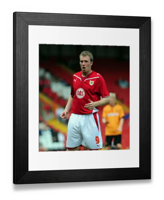 Framed Print : Bristol City vs. Wolverhampton Wanderers: Pre-Season Friendly (09-10) Framed Print : Bristol City vs. Wolverhampton Wanderers: Pre-Season Friendly (09-10)