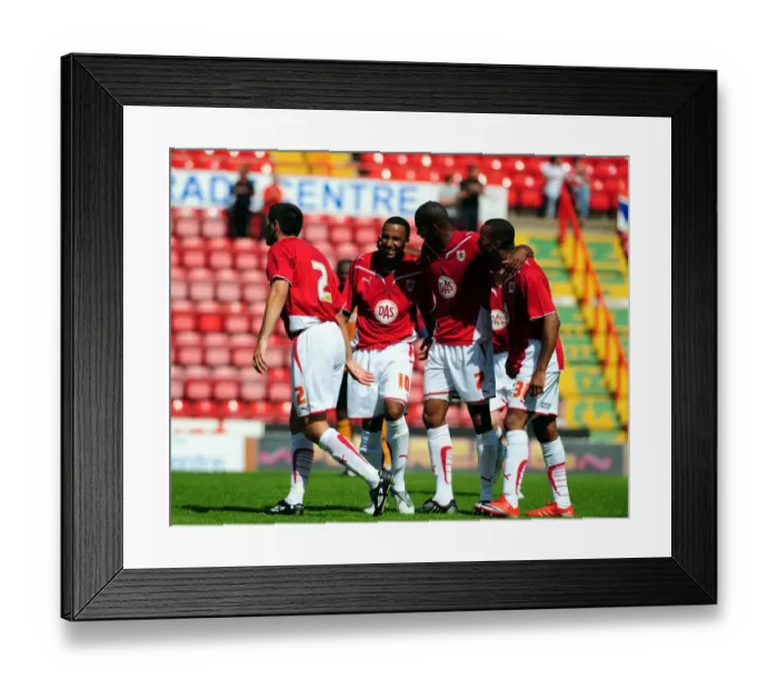 Framed Print : Bristol City vs. Wolverhampton Wanderers: Pre-Season Friendly (09-10) Framed Print : Bristol City vs. Wolverhampton Wanderers: Pre-Season Friendly (09-10)