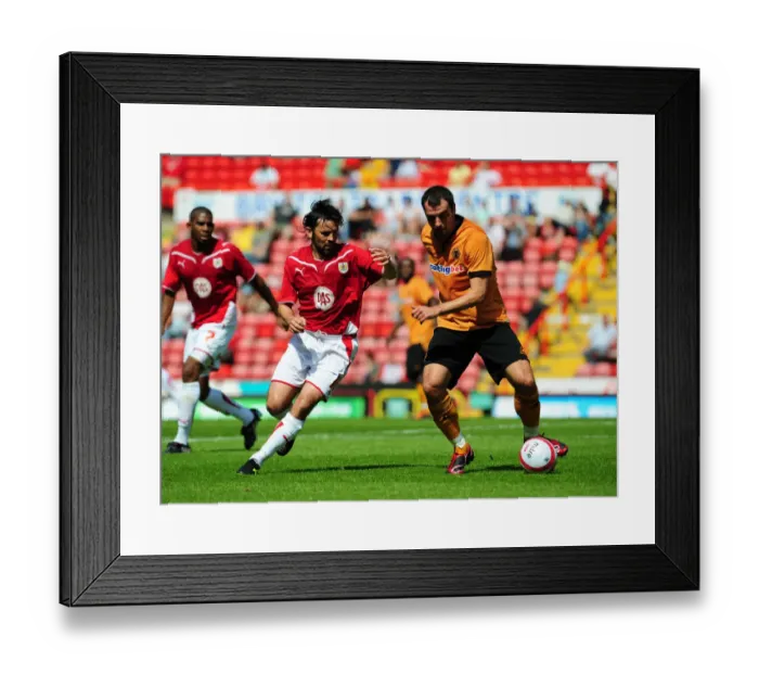 Framed Print : Bristol City vs. Wolverhampton Wanderers: 09-10 Pre-Season Friendly Framed Print : Bristol City vs. Wolverhampton Wanderers: 09-10 Pre-Season Friendly