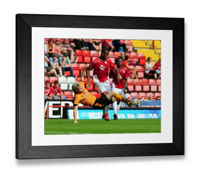 Framed Print : Bristol City First Team: Season 09-10: Pre Season Friendlies: Bristol City V Wolverhampton Wanderers Framed Print : Bristol City First Team: Season 09-10: Pre Season Friendlies: Bristol City V Wolverhampton Wanderers