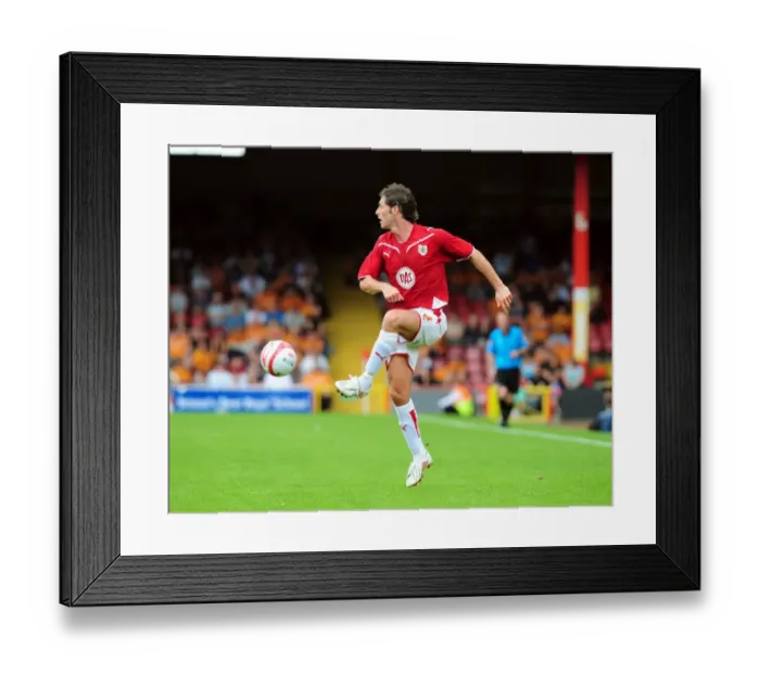 Framed Print : Bristol City vs. Wolverhampton Wanderers: 09-10 Pre-Season Friendly Framed Print : Bristol City vs. Wolverhampton Wanderers: 09-10 Pre-Season Friendly