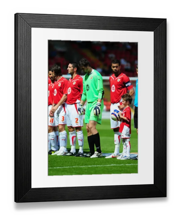 Framed Print : Bristol City vs. Wolverhampton Wanderers: 09-10 Pre-Season Friendly Framed Print : Bristol City vs. Wolverhampton Wanderers: 09-10 Pre-Season Friendly