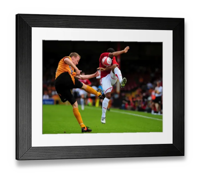 Framed Print : Bristol City vs. Wolverhampton Wanderers: Pre-Season Friendly (09-10) Framed Print : Bristol City vs. Wolverhampton Wanderers: Pre-Season Friendly (09-10)