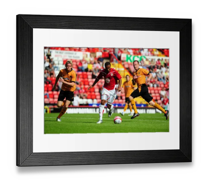 Framed Print : Bristol City vs. Wolverhampton Wanderers: A Glimpse into the 09-10 First Team's Pre-Season Training Framed Print : Bristol City vs. Wolverhampton Wanderers: A Glimpse into the 09-10 First Team's Pre-Season Training