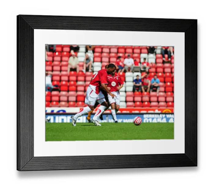 Framed Print : Bristol City vs. Wolverhampton Wanderers: A Peek into the 09-10 First Team's Pre-Season Training