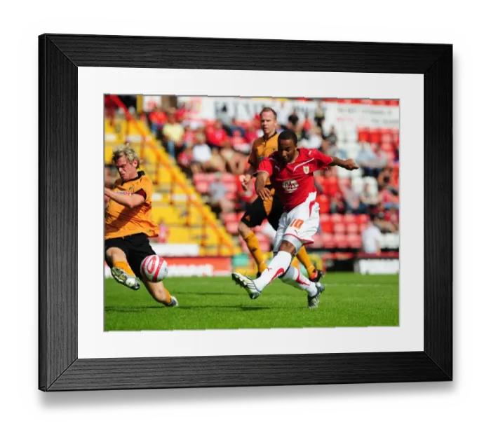 Framed Print : Bristol City vs. Wolverhampton Wanderers: A Peek into the 09-10 First Team's Pre-Season Training Framed Print : Bristol City vs. Wolverhampton Wanderers: A Peek into the 09-10 First Team's Pre-Season Training