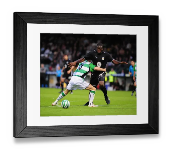 Framed Print : Bristol City FC: Pre-Season Friendly vs Yeovil Town (09-10) - Glimpse into the First Team's Training Framed Print : Bristol City FC: Pre-Season Friendly vs Yeovil Town (09-10) - Glimpse into the First Team's Training