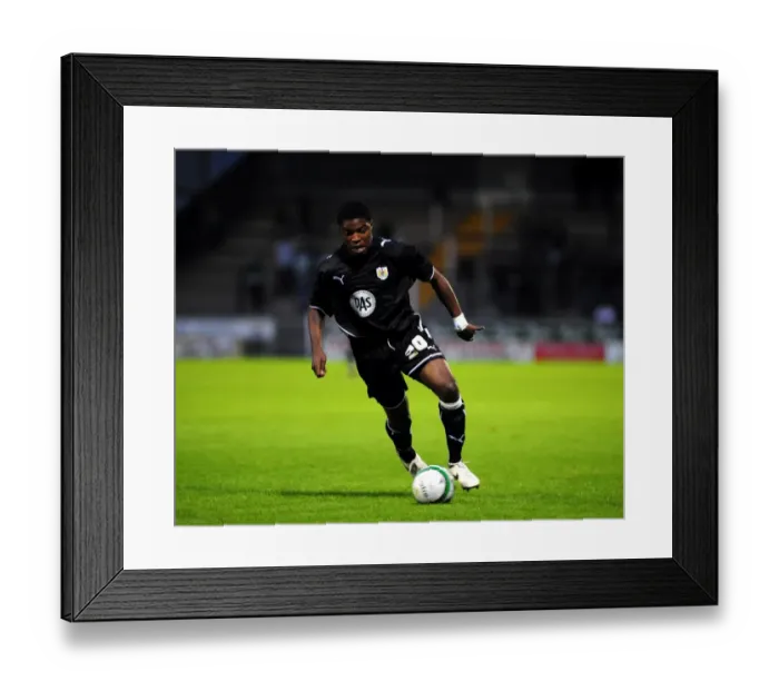 Framed Print : Bristol City vs Yeovil Town: Pre-Season Friendly - Season 09-10 Framed Print : Bristol City vs Yeovil Town: Pre-Season Friendly - Season 09-10