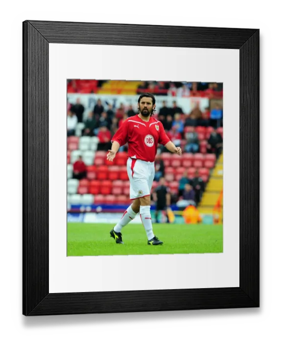Framed Print : Bristol City vs Wycombe Wanderers: 2009-2010 Pre-Season Friendly Framed Print : Bristol City vs Wycombe Wanderers: 2009-2010 Pre-Season Friendly
