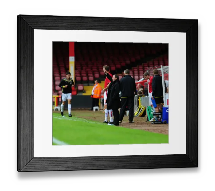 Framed Print : Bristol City vs Wycombe Wanderers: 2009-10 Pre-Season Friendly Framed Print : Bristol City vs Wycombe Wanderers: 2009-10 Pre-Season Friendly