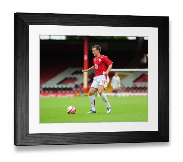 Framed Print : Bristol City vs Wycombe Wanderers: 2009-10 Pre-Season Friendly Framed Print : Bristol City vs Wycombe Wanderers: 2009-10 Pre-Season Friendly