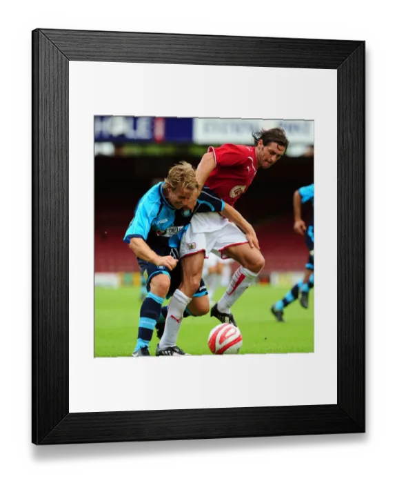 Framed Print : Bristol City vs Wycombe Wanderers: 2009-10 Pre-Season Friendly Framed Print : Bristol City vs Wycombe Wanderers: 2009-10 Pre-Season Friendly