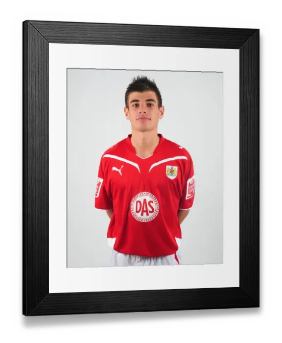 Framed Print : Bristol City First Team: Season 09-10 - Head Shots Framed Print : Bristol City First Team: Season 09-10 - Head Shots