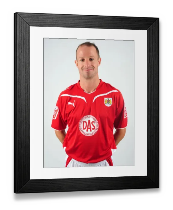 Framed Print : Bristol City First Team: Season 09-10 - Head Shots Framed Print : Bristol City First Team: Season 09-10 - Head Shots