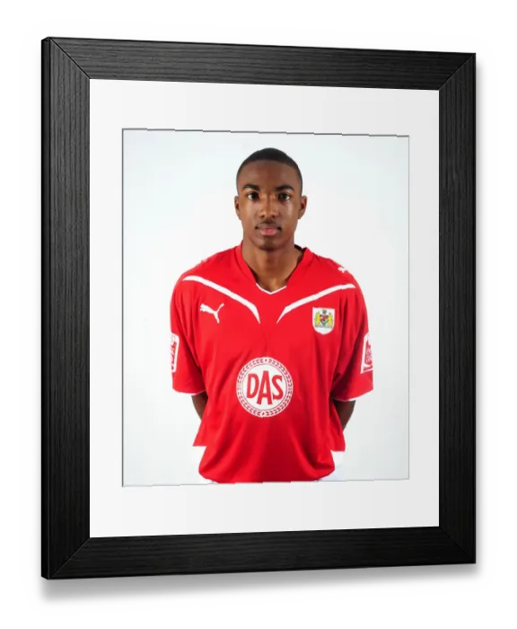 Framed Print : Bristol City First Team: Season 09-10 - Head Shots Framed Print : Bristol City First Team: Season 09-10 - Head Shots