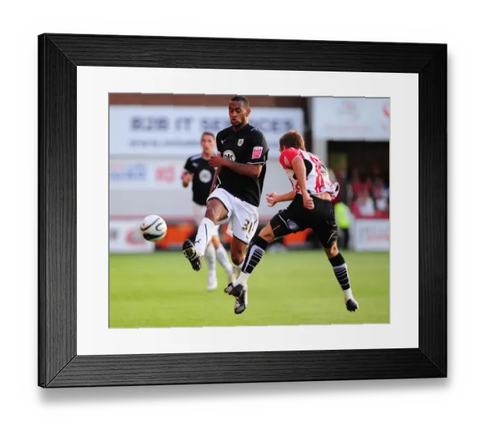 Framed Print : Bristol City vs. Brentford: A Football Rivalry - Season 09-10 Framed Print : Bristol City vs. Brentford: A Football Rivalry - Season 09-10
