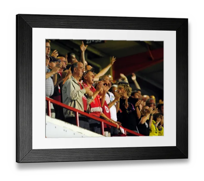 Framed Print : Bristol City vs. Brentford: A Football Rivalry - Season 09-10 Framed Print : Bristol City vs. Brentford: A Football Rivalry - Season 09-10