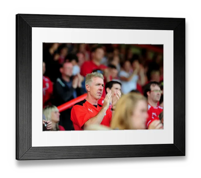 Framed Print : Bristol City First Team: Season 09-10: Bristol City v Crystal Palace Framed Print : Bristol City First Team: Season 09-10: Bristol City v Crystal Palace