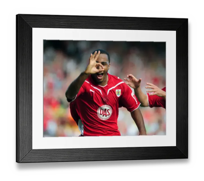 Framed Print : Bristol City vs. Crystal Palace: A Football Rivalry - Season 09-10