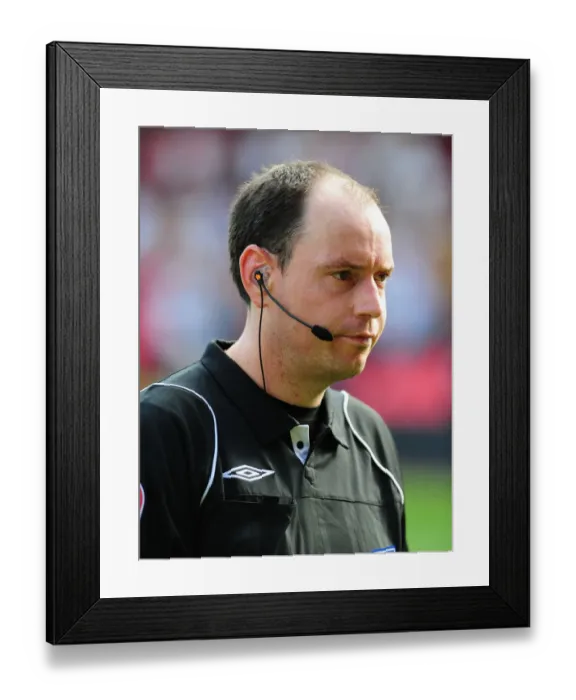 Framed Print : Bristol City vs. Crystal Palace: A Football Rivalry - Season 09-10 Framed Print : Bristol City vs. Crystal Palace: A Football Rivalry - Season 09-10