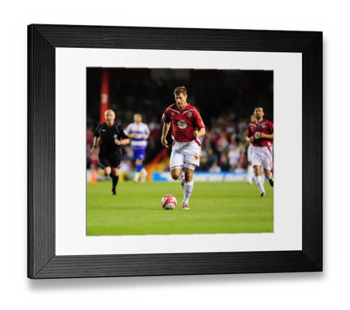 Framed Print : Bristol City First Team: Season 09-10: Bristol City V QPR Framed Print : Bristol City First Team: Season 09-10: Bristol City V QPR