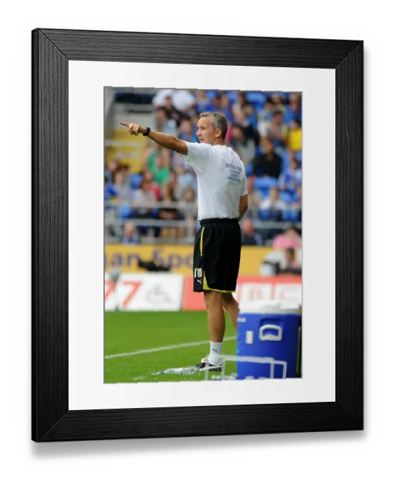 Framed Print : Clash of the Cities: Cardiff vs. Bristol City - Season 09-10 Football Rivalry: Bristol City in Action Framed Print : Clash of the Cities: Cardiff vs. Bristol City - Season 09-10 Football Rivalry: Bristol City in Action