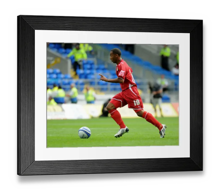 Framed Print : The Clash: Cardiff City vs. Bristol City - Season 09-10 Framed Print : The Clash: Cardiff City vs. Bristol City - Season 09-10
