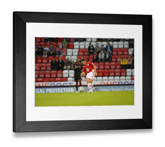 Framed Print : Bristol City vs Carlisle United: A Football Rivalry (Season 09-10) Framed Print : Bristol City vs Carlisle United: A Football Rivalry (Season 09-10)