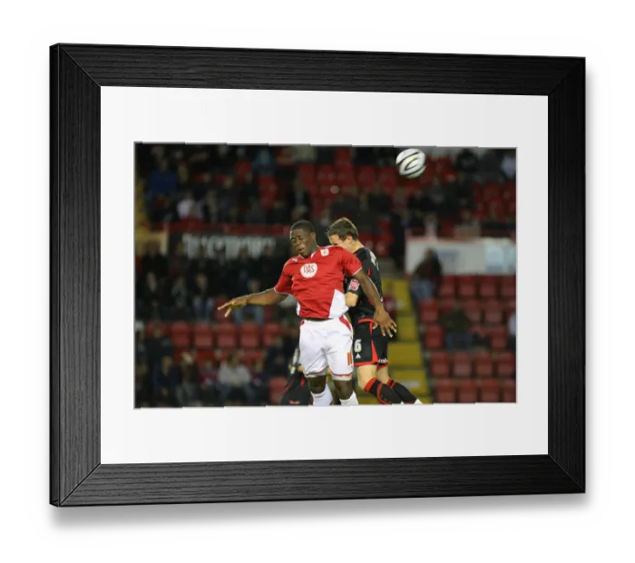 Framed Print : Bristol City vs Carlisle United - Season 09-10: Football Battle