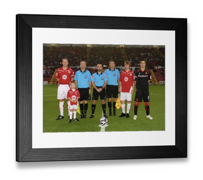 Framed Print : Bristol City v Carlisle 260809