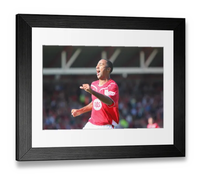 Framed Print : Season 09-10 Football Showdown: A Thrilling Encounter - Bristol City vs Middlesbrough