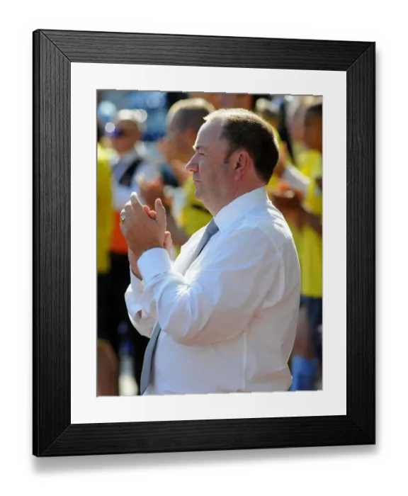 Framed Print : A Football Rivalry: Clash of the First Teams - Bristol City vs Coventry City (09-10) Framed Print : A Football Rivalry: Clash of the First Teams - Bristol City vs Coventry City (09-10)