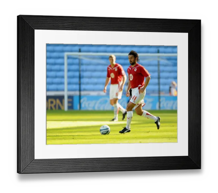 Framed Print : Football Showdown: Coventry City vs. Bristol City - A Clash of First Teams (Season 09-10) Framed Print : Football Showdown: Coventry City vs. Bristol City - A Clash of First Teams (Season 09-10)