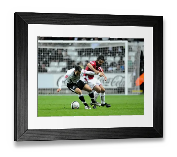 Framed Print : Leon Britton Framed Print : Leon Britton