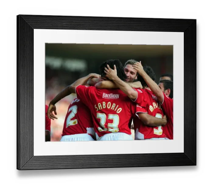 Framed Print : Bristol City vs Scunthorpe United: A Football Rivalry - Season 09-10