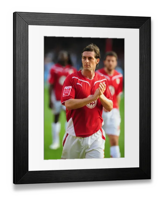 Framed Print : Bristol City vs Scunthorpe United: A Football Rivalry - Season 09-10