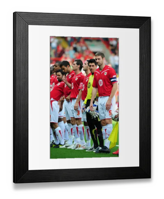 Framed Print : Bristol City vs Scunthorpe United: A Football Rivalry - Season 09-10 Framed Print : Bristol City vs Scunthorpe United: A Football Rivalry - Season 09-10